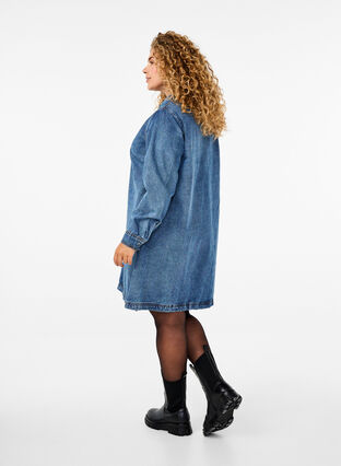 Zizzi Lyhyt farkkumekko, jossa on A-linja ja pitkät hihat, Blue Denim, Model image number 1