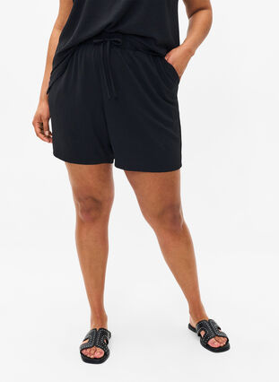 Zizzi Shortsit, joissa on taskut ja joustava vyötärönauha, Black, Model image number 2