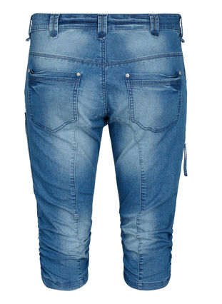 Zizzi Slim fit farkkucaprit taskuilla, Light blue denim, Packshot image number 1