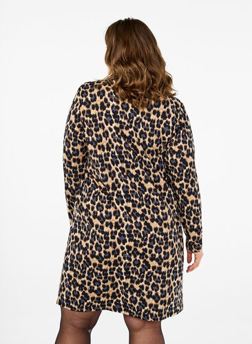 Zizzi FLASH – Pitkähihainen mekko poolokauluksella, Leopard Print, Model image number 1