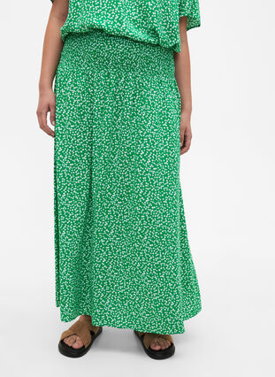 Zizzi FLASH – Viskoosista valmistettu rypytetty maksihame, Bright Green Wh.AOP, Model image number 2