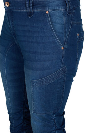 Zizzi Slim fit farkkucaprit taskuilla, Dark blue denim, Packshot image number 2