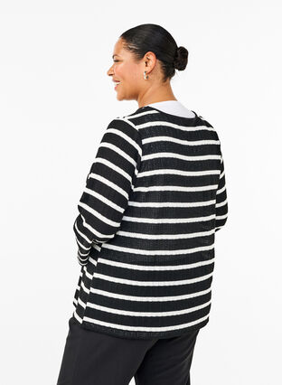 Zizzi Neuletakki nauhoilla, Black White stripe, Model image number 1