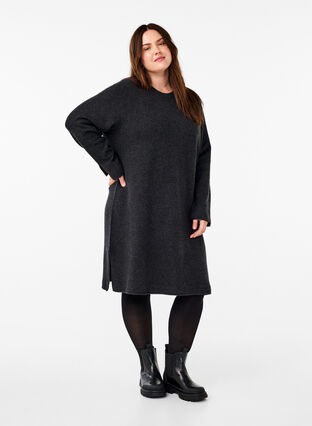 Zizzi Neulemekko pyöreällä kaula-aukolla ja halkiolla, Dark Grey Melange, Model image number 2