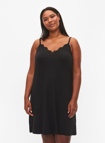 Zizzi Pitsireunainen viskoosiyöpaita, Black, Model image number 0