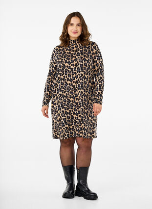 Zizzi FLASH – Pitkähihainen mekko poolokauluksella, Leopard Print, Model image number 2