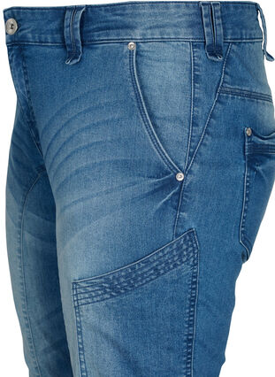 Zizzi Slim fit farkkucaprit taskuilla, Light blue denim, Packshot image number 2