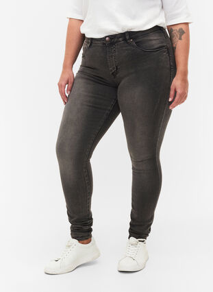 Zizzi Super slim Amy-farkut korkealla vyötäröllä, Dark Grey Denim, Model image number 2